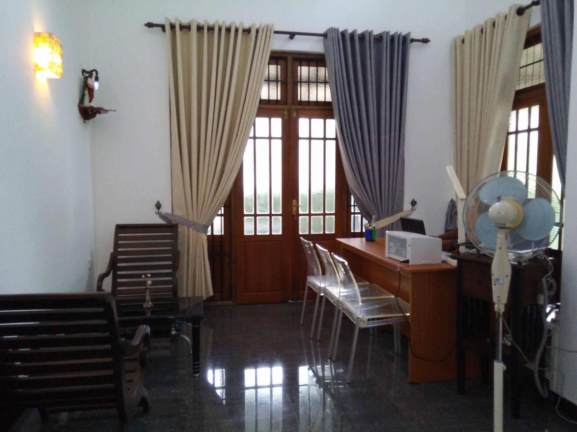 לינה וארוחת בוקר נגומבו West Dene מראה חיצוני תמונה
